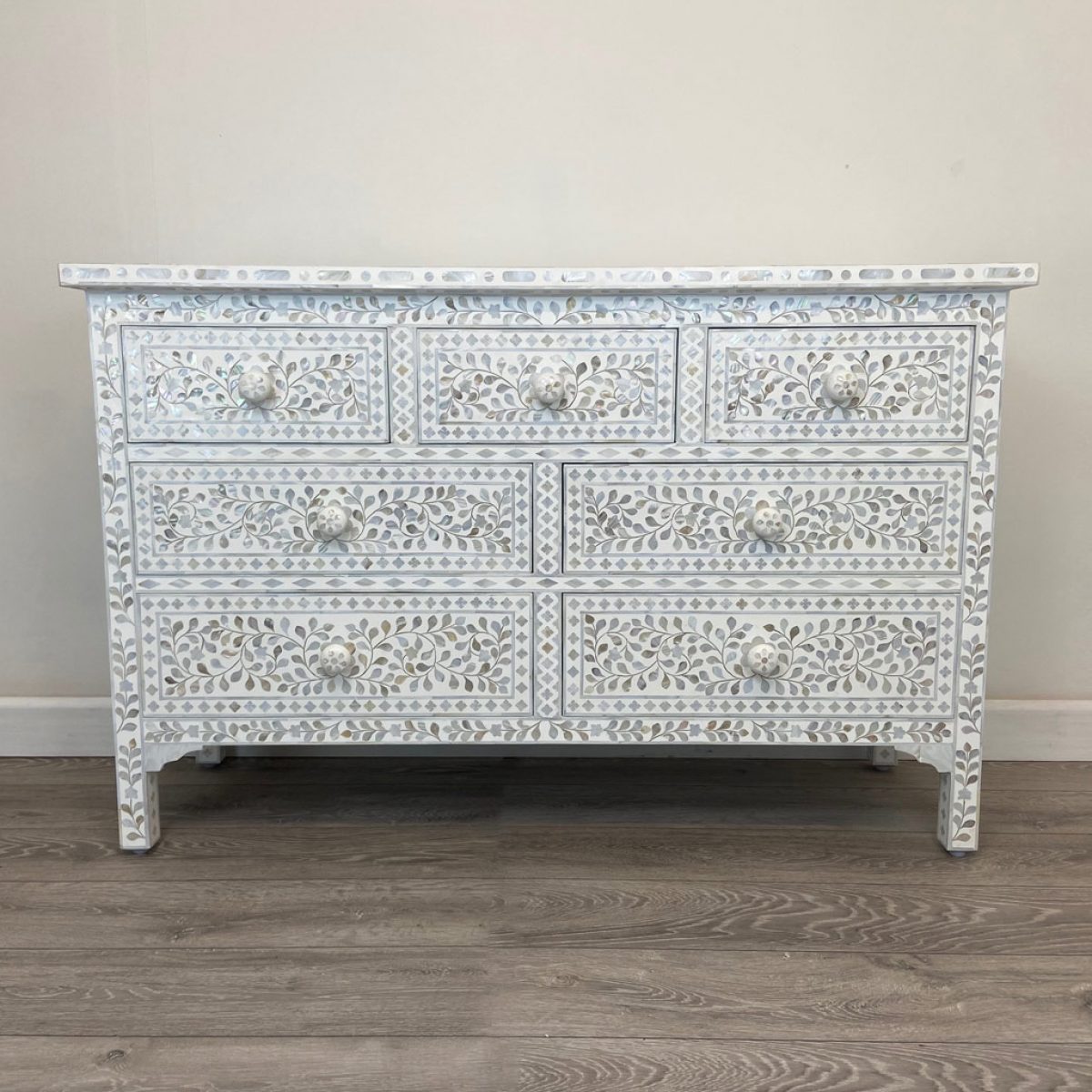 White Mother Of Pearl Drawer Chest Of Drawers Iris Furnishing